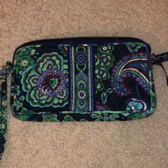 Vera Bradley Wristlet - Picture 1 of 3